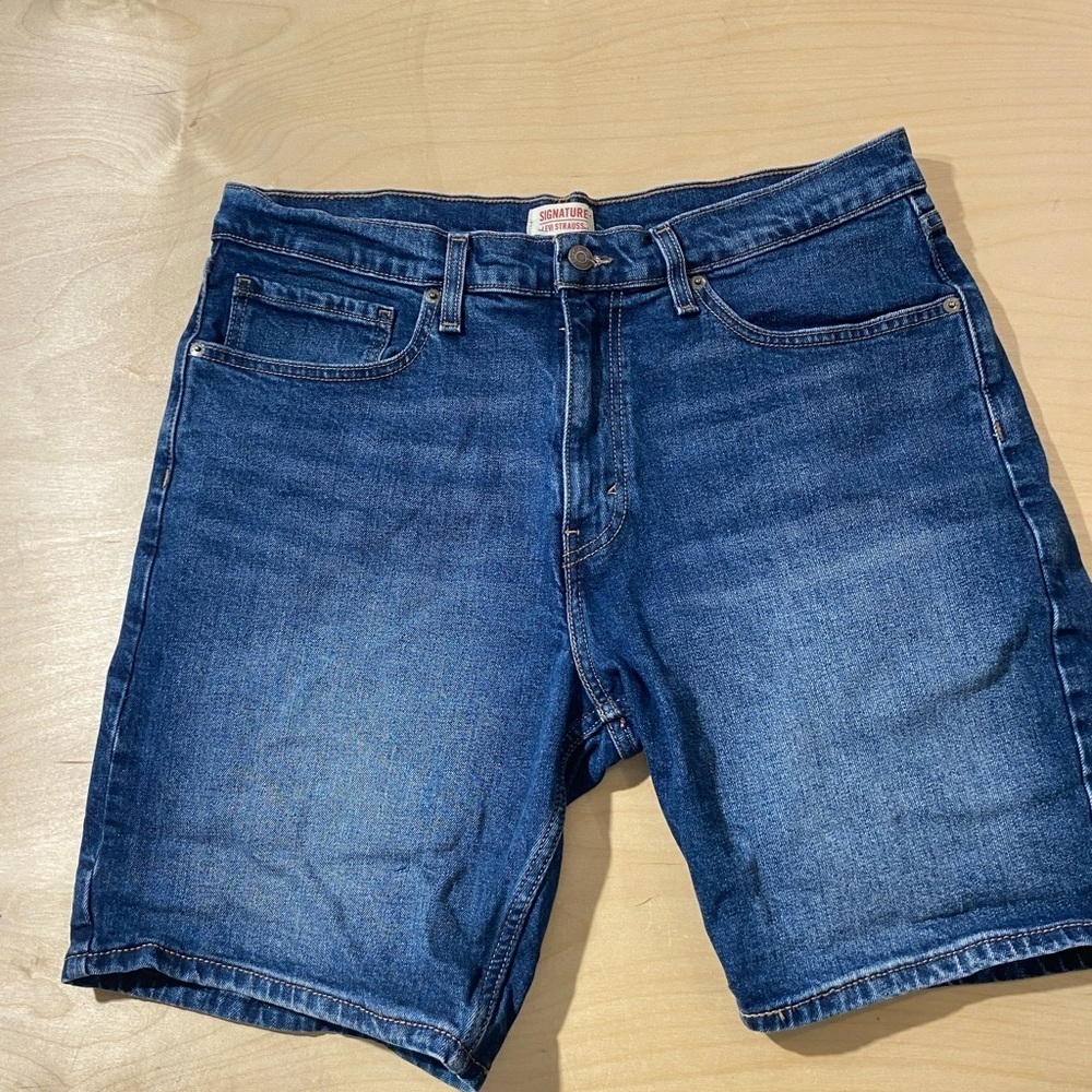 Signature Levi’s Denim Blue Men's Shorts 34 (MR) - Picture 2 of 8